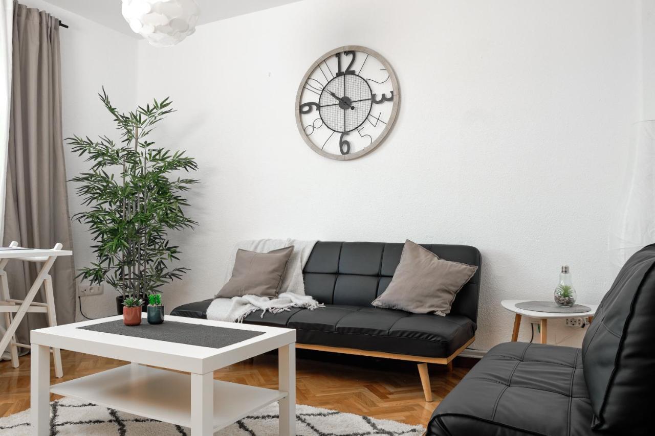 Apartamento El Coso Logrono Luaran gambar