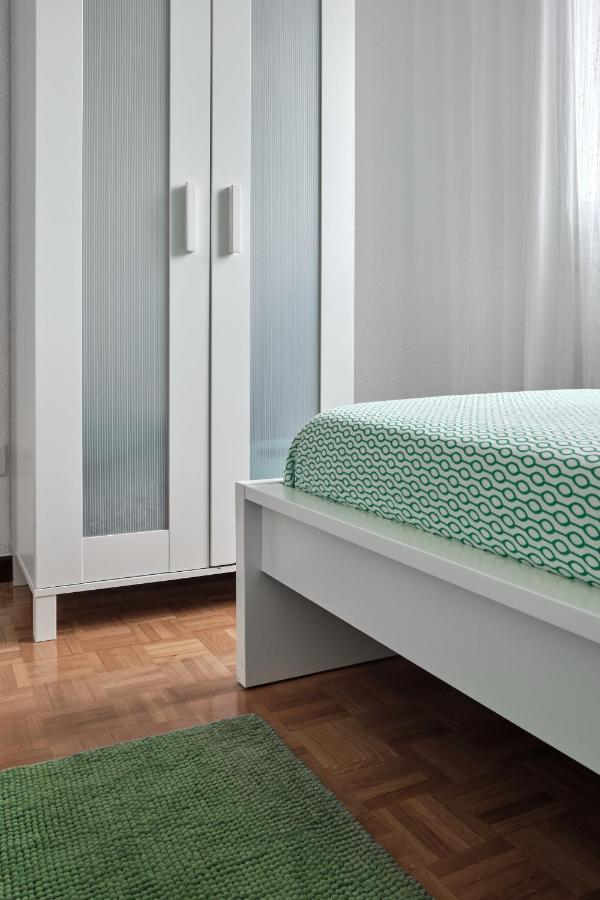 Apartamento El Coso Logrono Luaran gambar